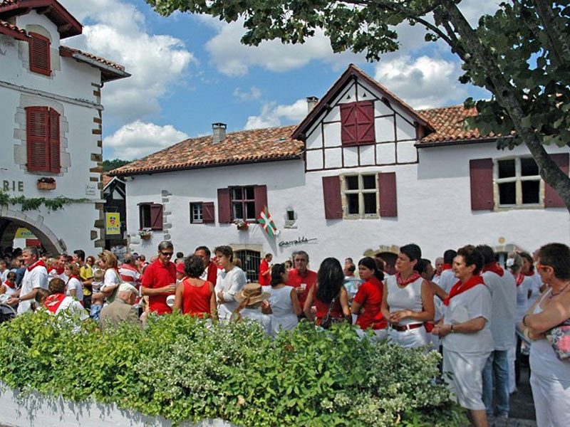 fetes-la-bastide-clairence